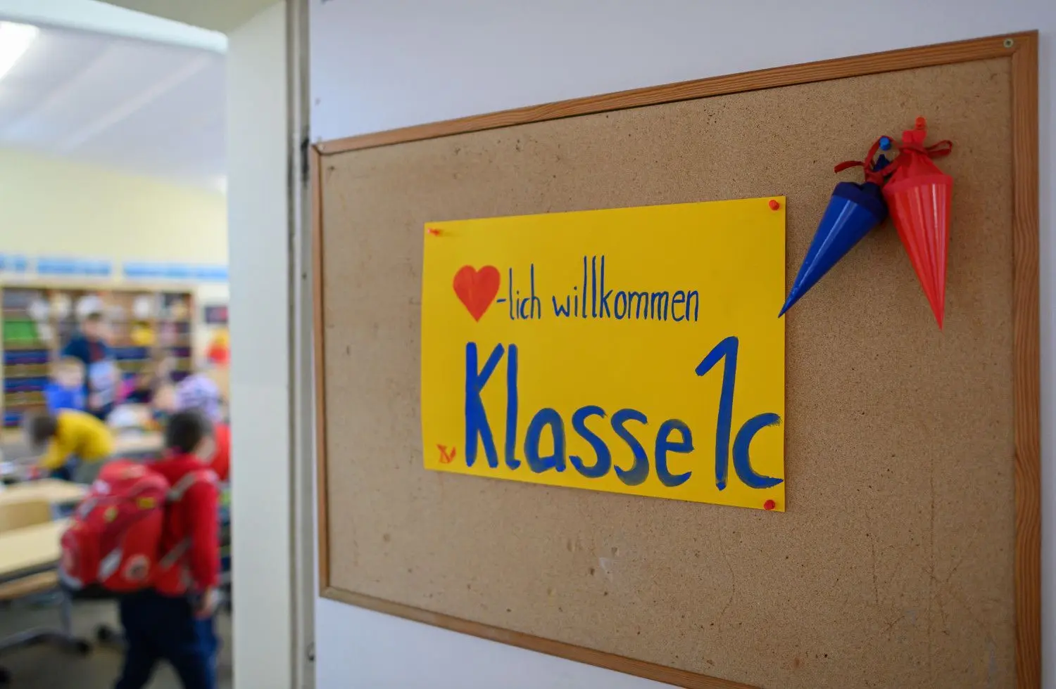 Manche freuen sich, andere sind in Sorge: Die Grundschulen und Kitas in Baden-Württemberg sollen ab Montag, 22.02.2021, wieder schrittweise öffnen.