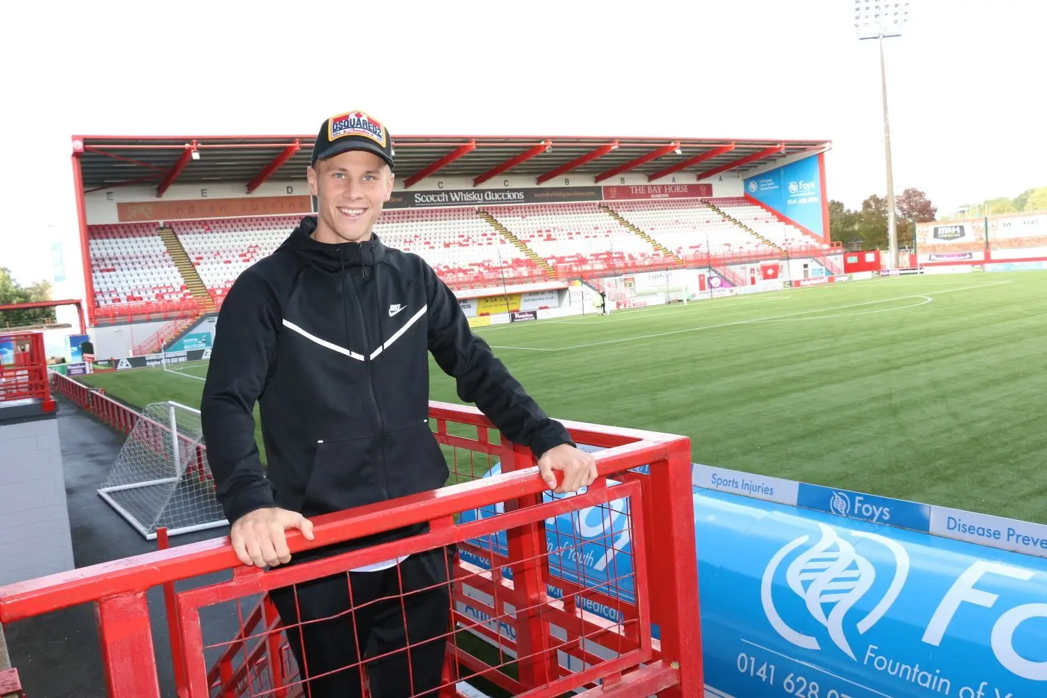 Das Fountain of Youth Stadium ist die Heimpielstätte der Hamilton Academicals, für die Adrian Beck seit ein paar Wochen in der ersten schottischen Liga spielt. ⇥