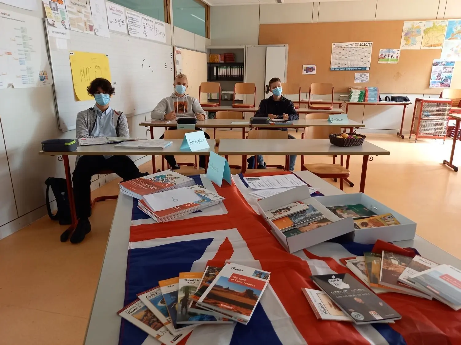 Auf die Kernfächer Mathe und Deutsch und die Fremdsprache Englisch konzentriert sich der Unterricht der zweiwöchigen Lernbrücken, wie hier bei den angehenden Schulabsolventen aus Klassenstufe 9.