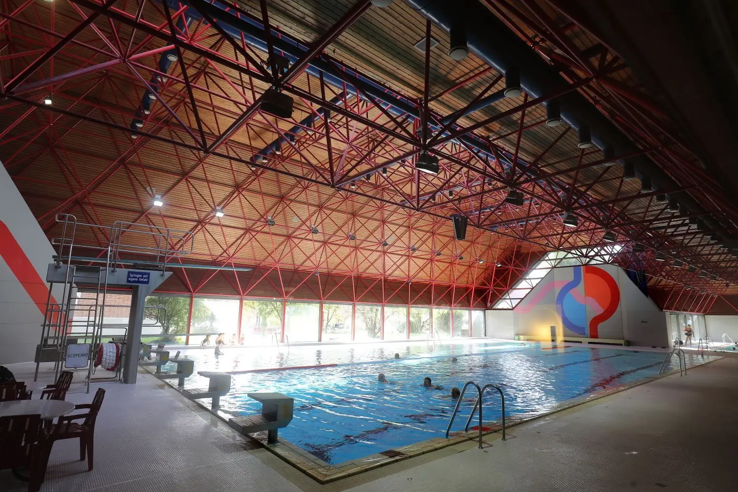 Metzingen Bäder Hallenbad Freibad⇥