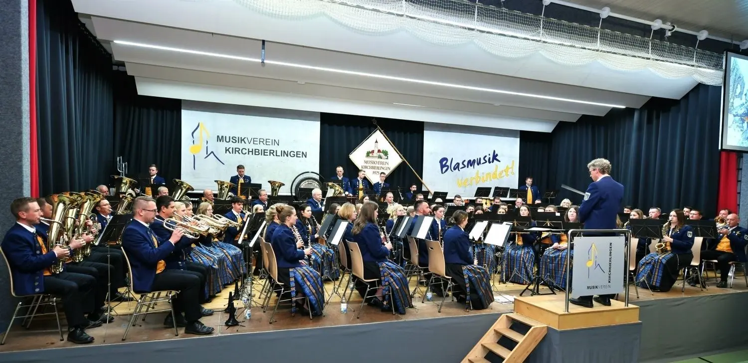 Frank Auchter bescherte dem Publikum mit seinem exquisiten wie kurzweiligen Musikmenü wieder einen Strudel an Gefühlen.