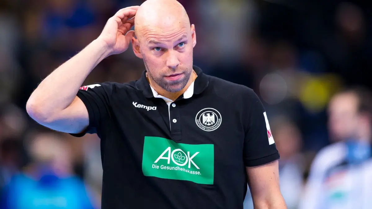Axel Kromer hat den Stuhl gewechselt. Von dem des Trainers ging auf jenen des Sportdirektors beim DHB.
Axel Kromer nach der Niederlage und dem Ausscheiden aus dem Turnier.
Deutschland vs. Katar, Final Round, 25th IHF Mens World Championship, Handball, 22.01.17 , Foto: Koenig/Eibner-Pressefoto