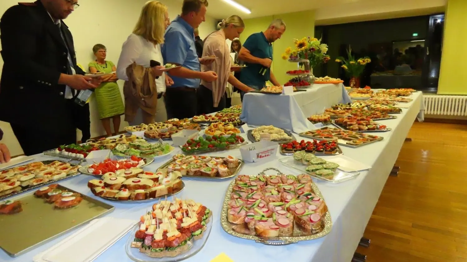 Bei diesem Buffet haben sich die Bächlinger Landfrauen selbst übertroffen.