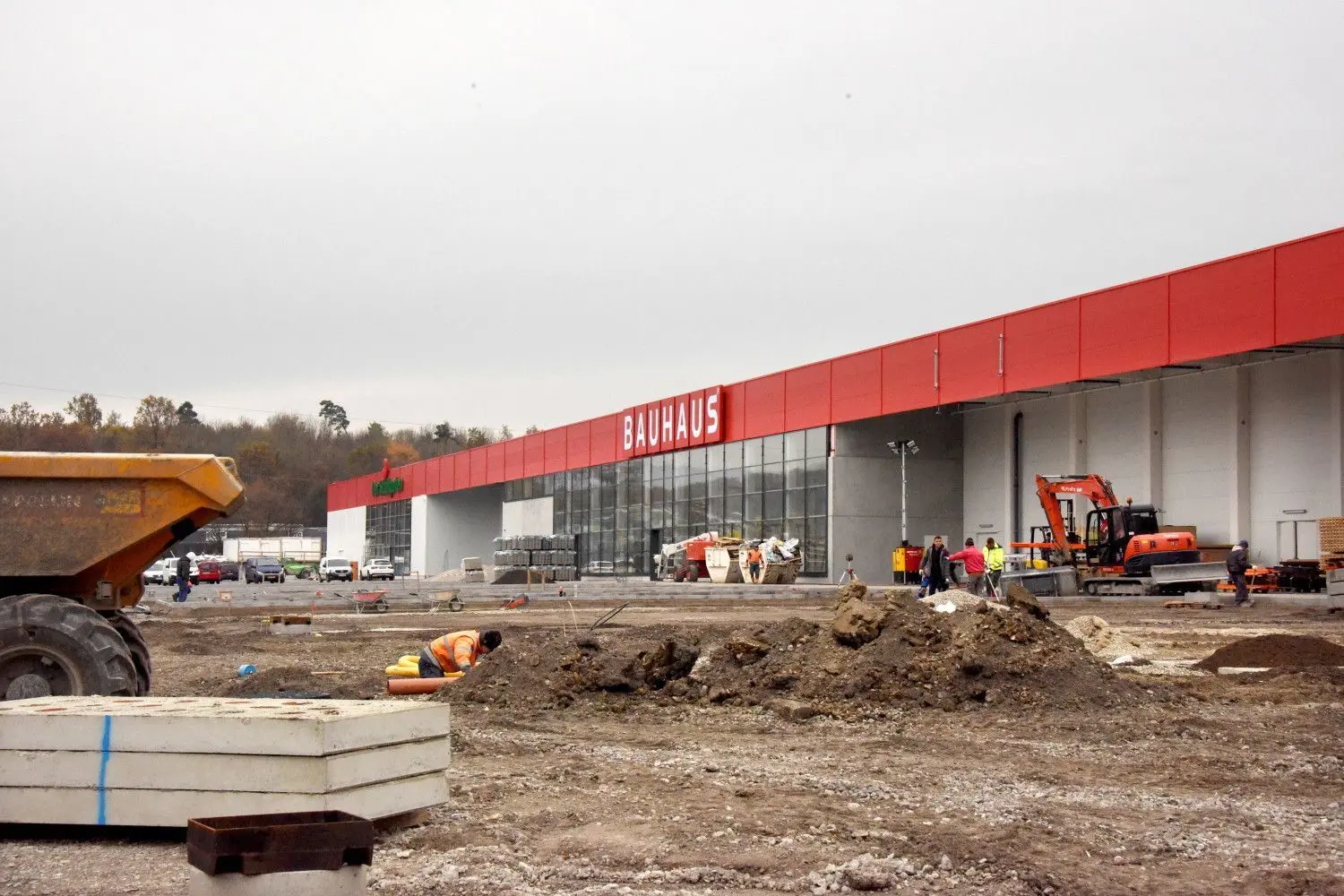 Dort wo einst der Real-Markt stand eröffnet Bauhaus die neuen, 18 000 Quadratmeter großen Verkaufsflächen.
