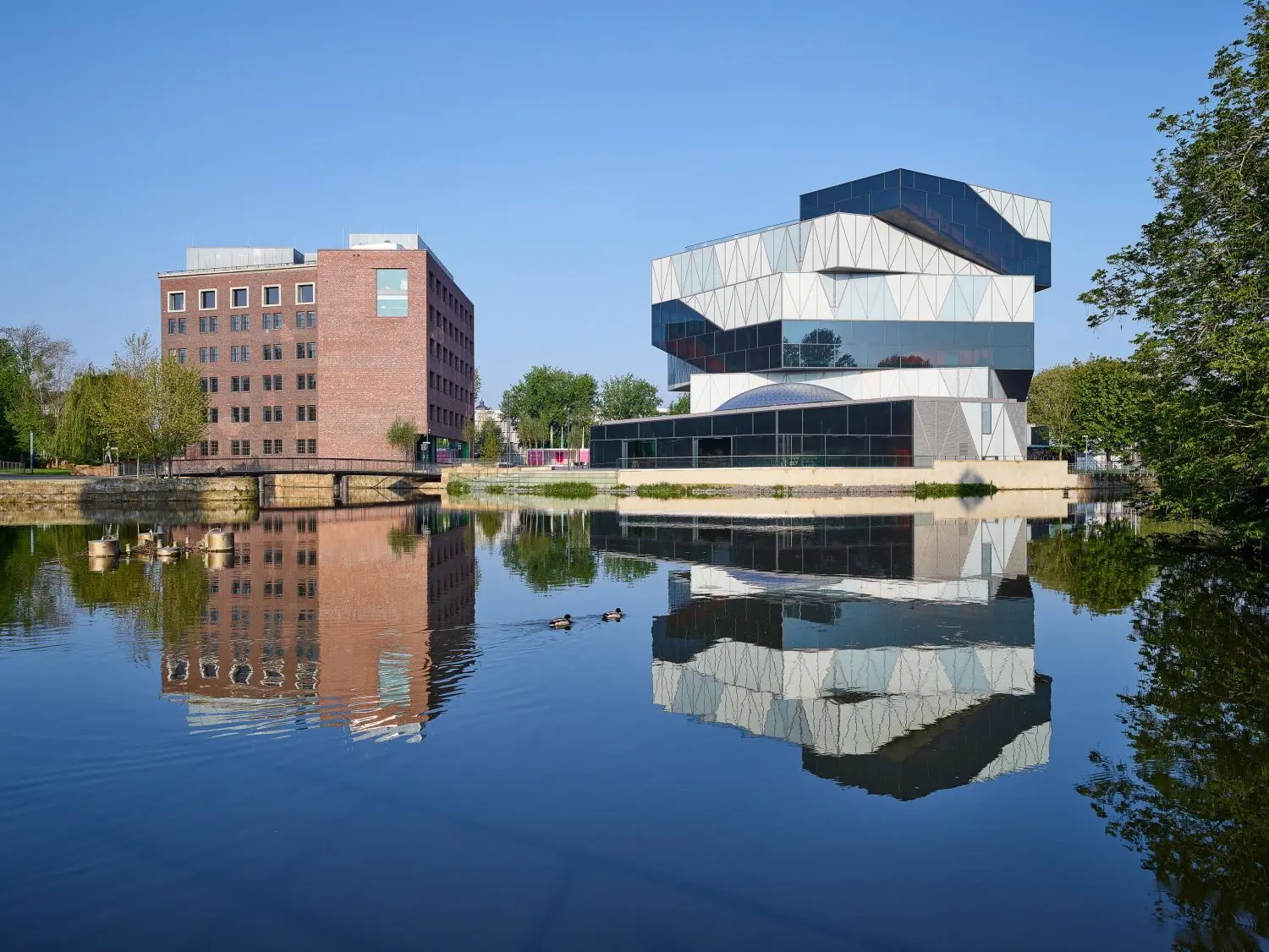 Wissenschaftszentrum Experimenta ⇥