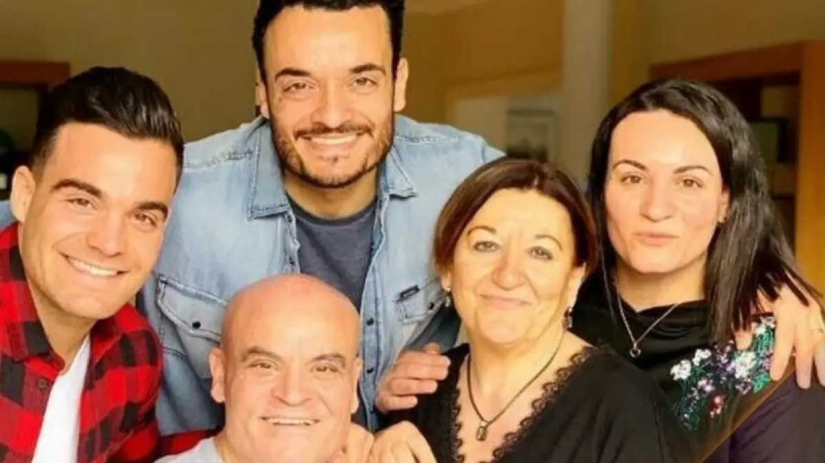 Familie ist alles: Giovanni Zarrella (hinten) mit Vater Bruno, Mutter Clementina, Bruder Stefano (links) und Schwester Maria (rechts).