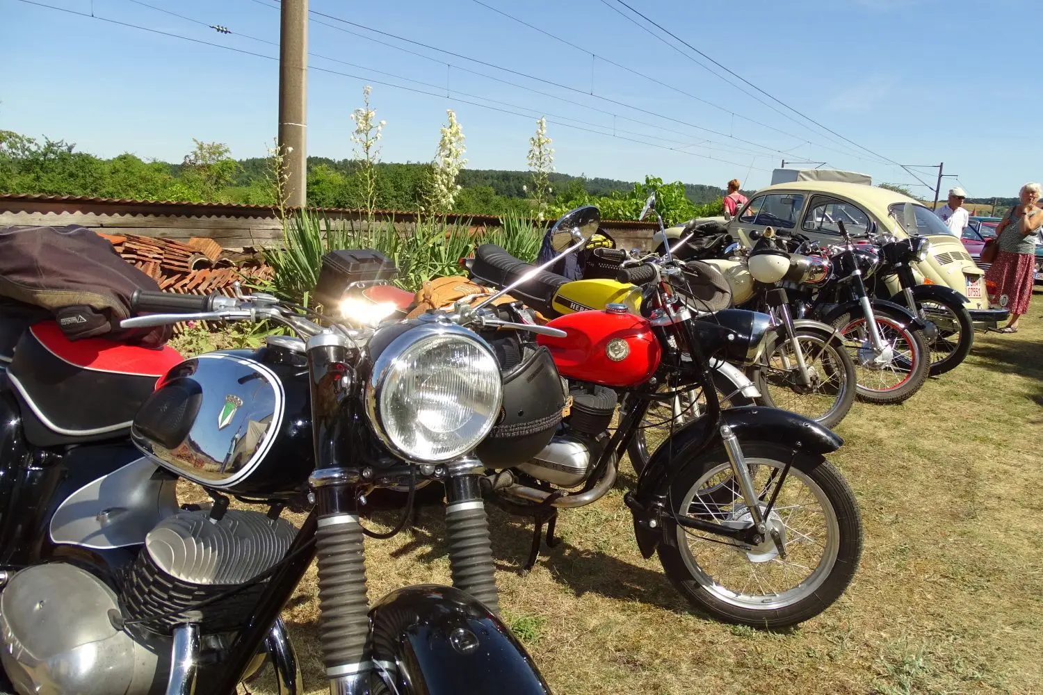 Oldtimer-Frühschoppen der Familie Wagner am alten Bahnhof  in Birkelbach.
