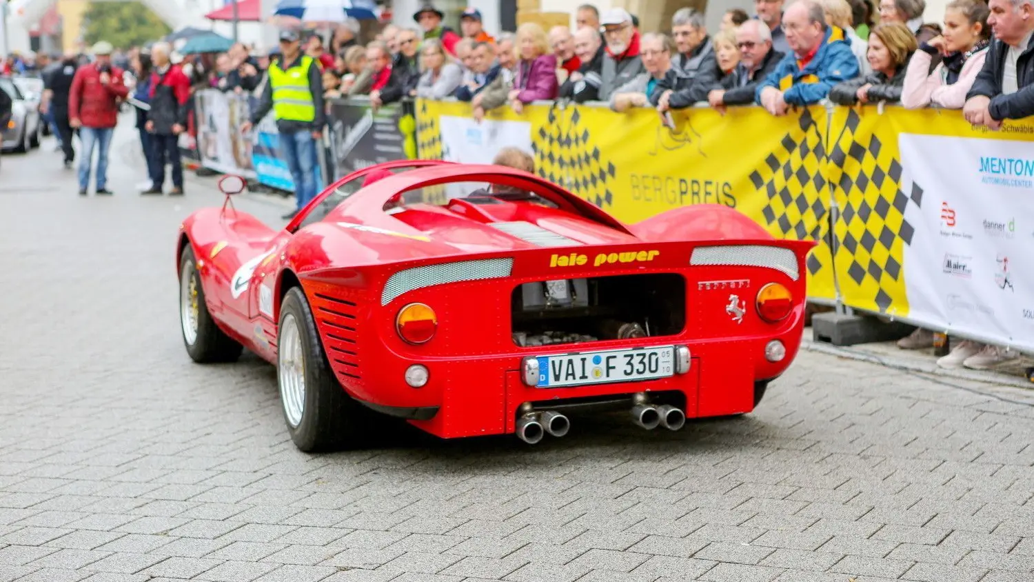 Neuffen Hommage an die einstigen Bergrennen: Nostalgischer Rennzirkus ...