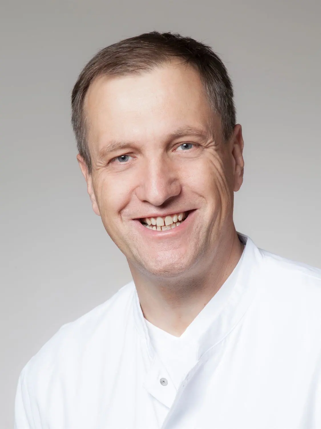 Dr. Heinz-Ulrich Raschke, Leitender Arzt für Altersmedizin. ⇥