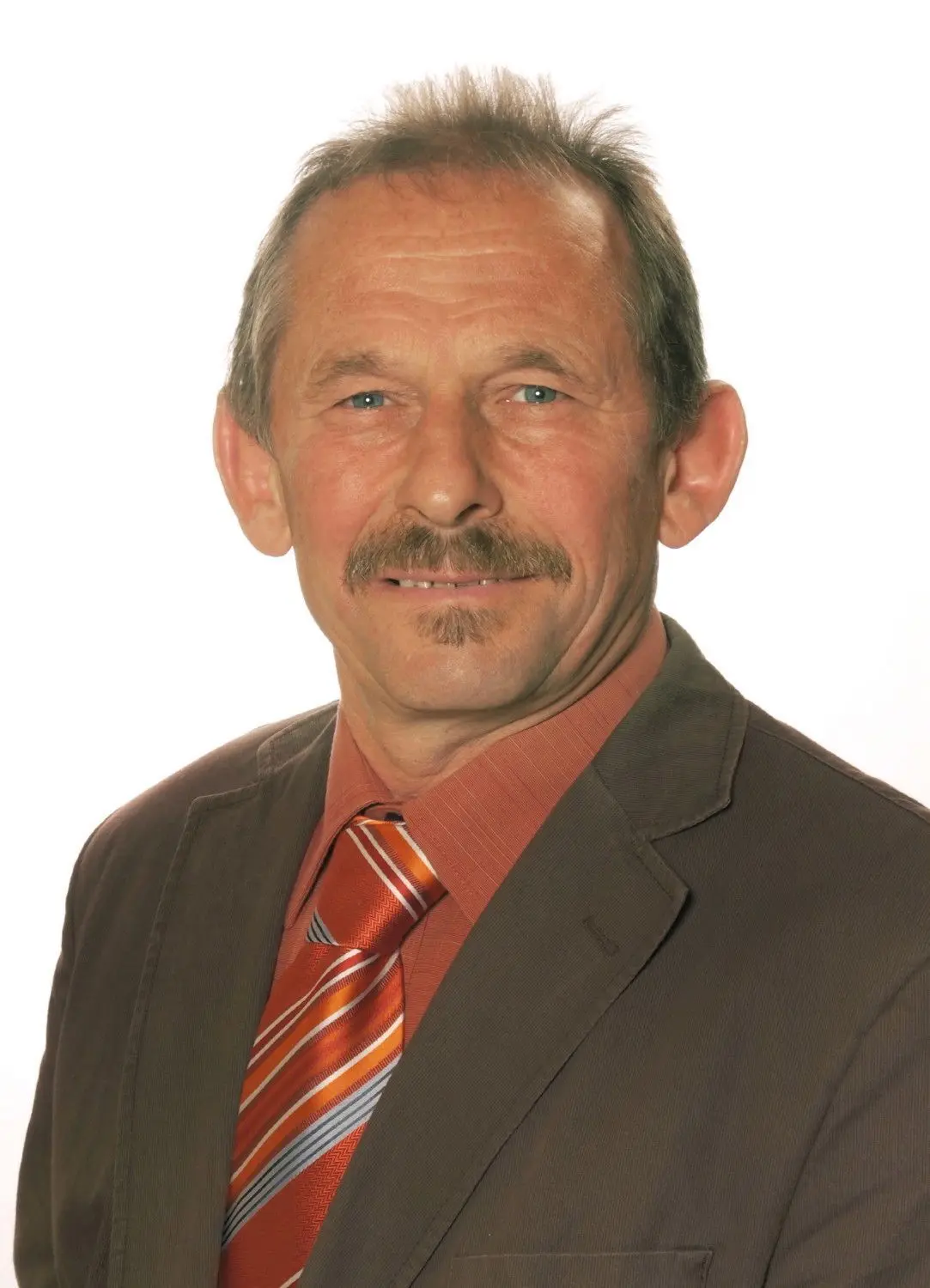 Friedrich Sanwald (Freie) liegt in Ottendorf klar an der Spitze.