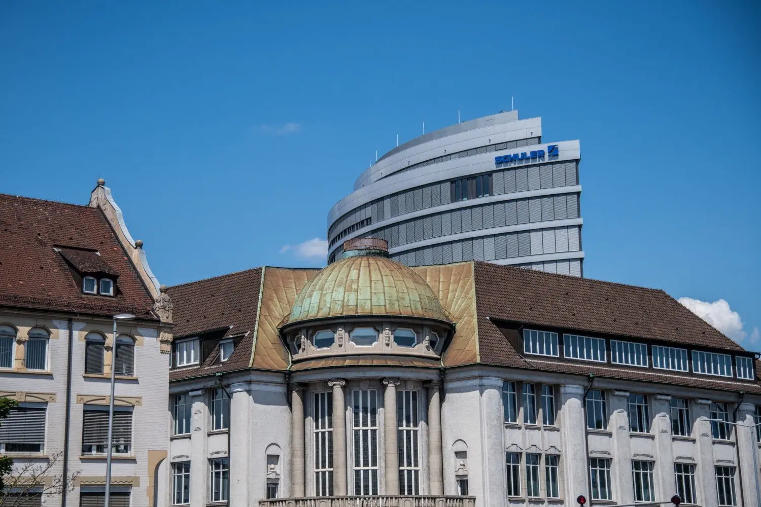 Bei Schuler werden Arbeitsplätze gestrichen.
