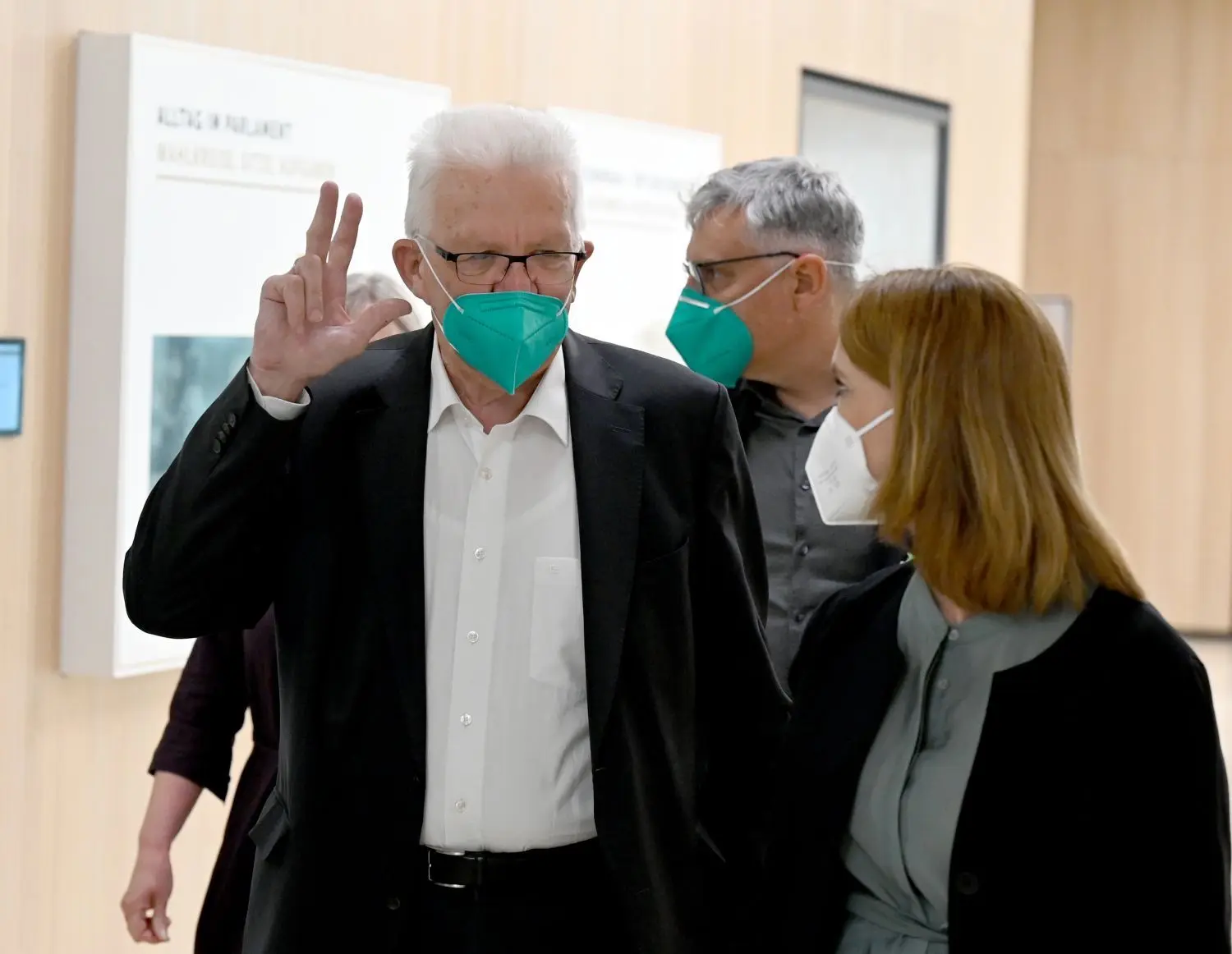 Ministerpräsident Winfried Kretschmann (Grüne) will das Bundesbildungsministerium abschaffen. Stattdessen sollte der Bildungsförderalismus abgeschafft werden, findet André Bochow.