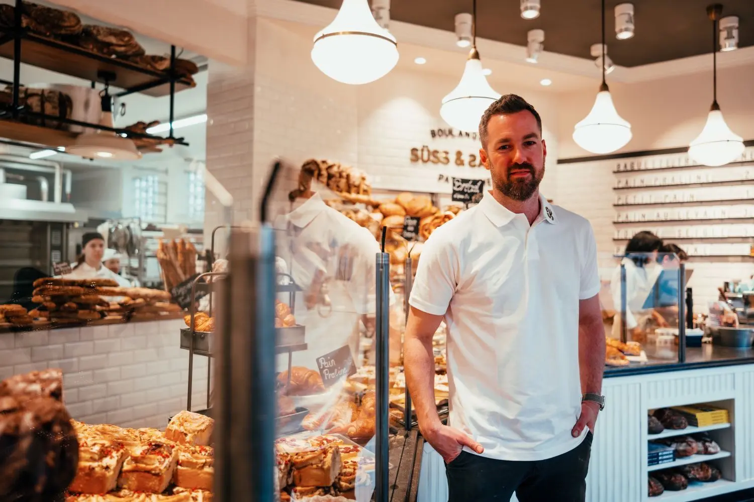 Bäckermeister und Brot-Sommelier Jörg Schmid will mit „Süss & Salzig“ die Vielfalt der französischen Backkunst nach Reutlingen bringen. ⇥