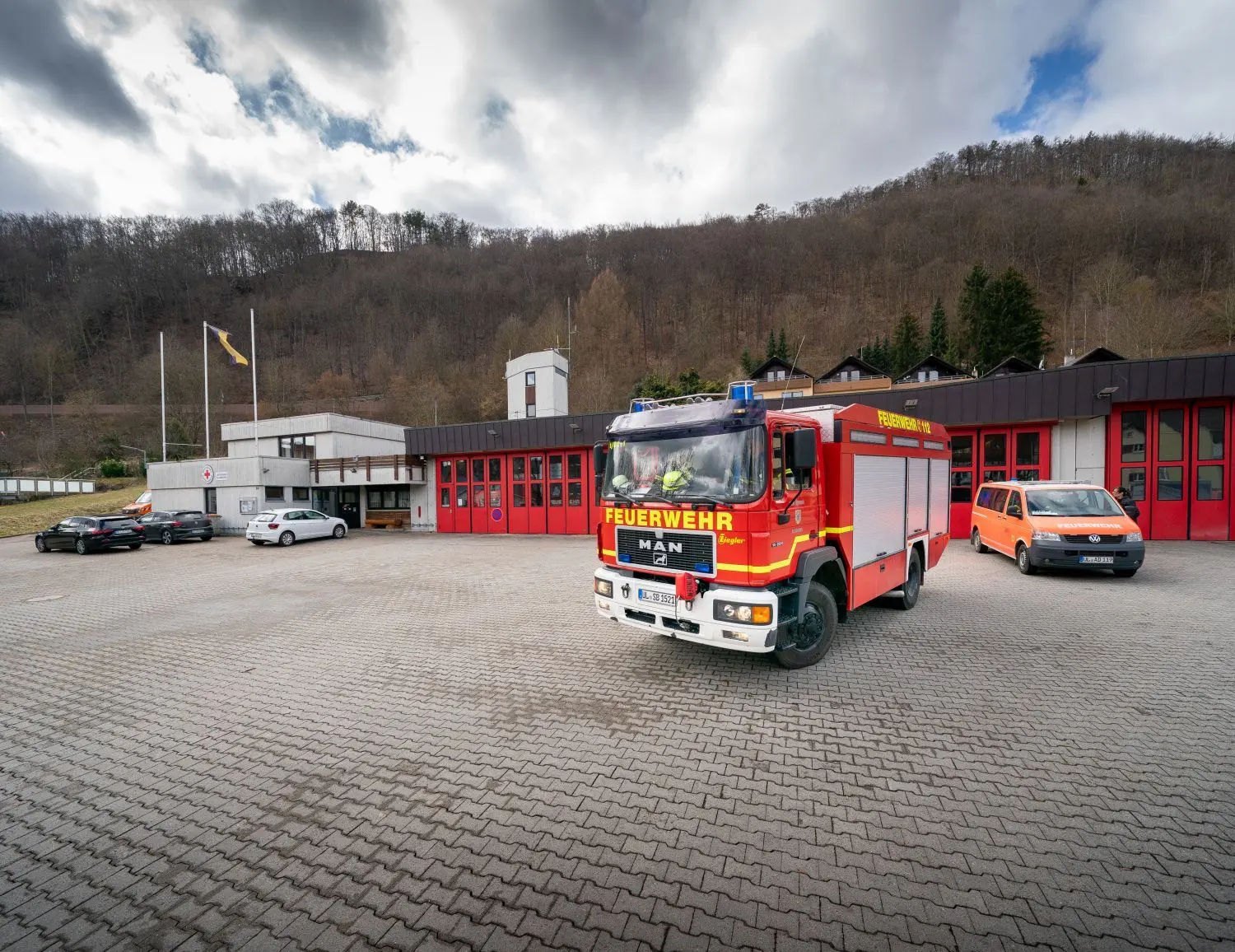 Die Jugendfeuerwehr erhält mehr Platz im Gerätehaus – der DRK-Ortsverein zieht aus und macht dadurch Räume frei.⇥
