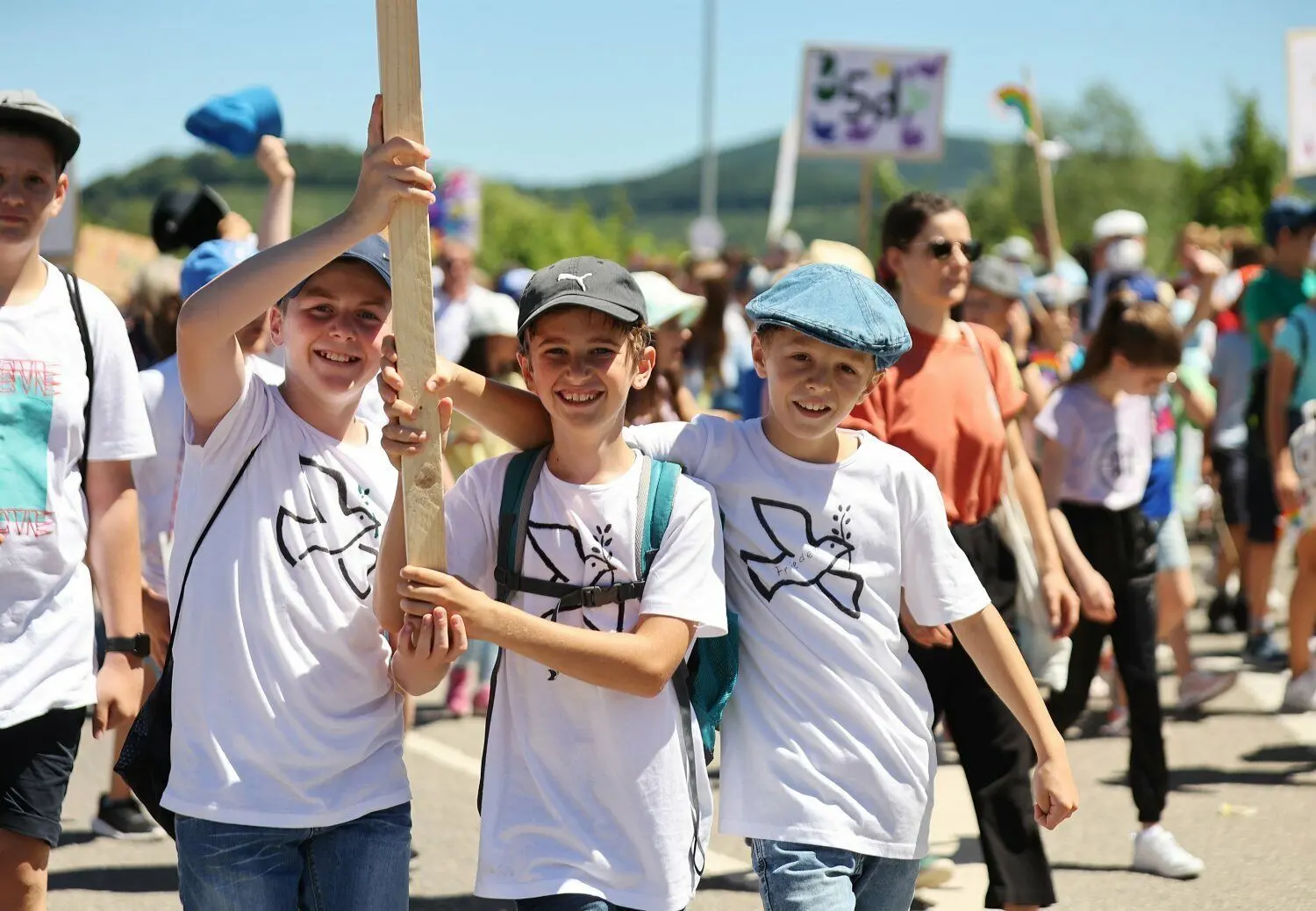 Viele Schüler brachten ihren Wunsch nach Frieden zum Ausdruck.
