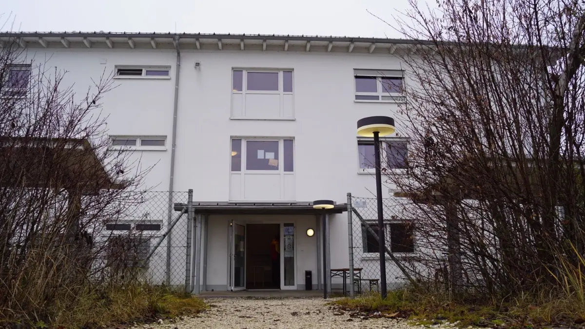 Die Flüchtlingsunterkunft in Senden in der Römerstraße⇥