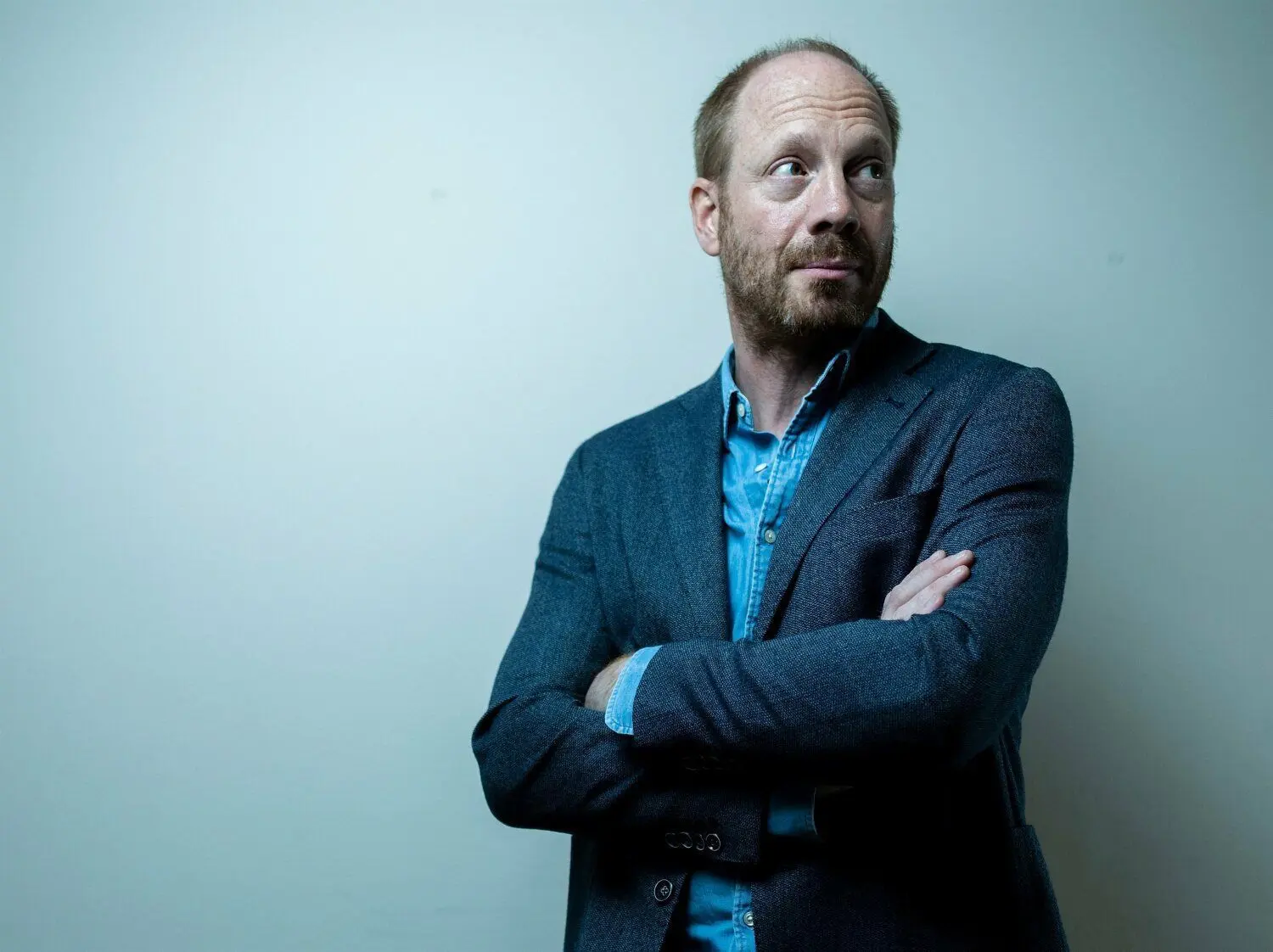 Johann von Bülow, Schauspieler, bei einem Fototermin. Von Bülow hat seinen ersten Roman geschrieben. Das Buch «Roxy» erzählt die Geschichte einer Freundschaft und erscheint am 14.02.2023. +++ dpa-Bildfunk +++⇥