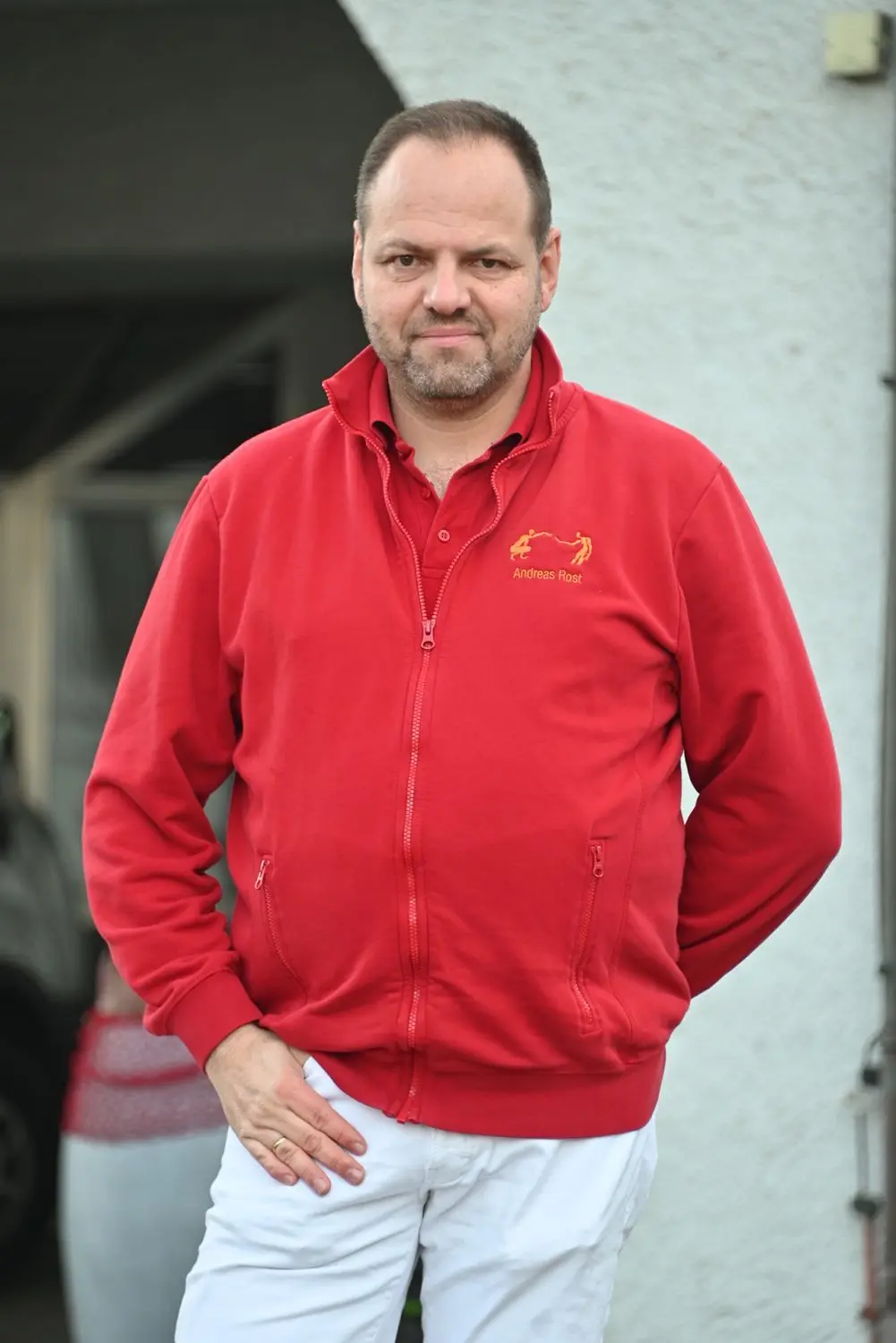 Andreas Rost impft seit drei Wochen Patienten seiner Praxis. ⇥⇥