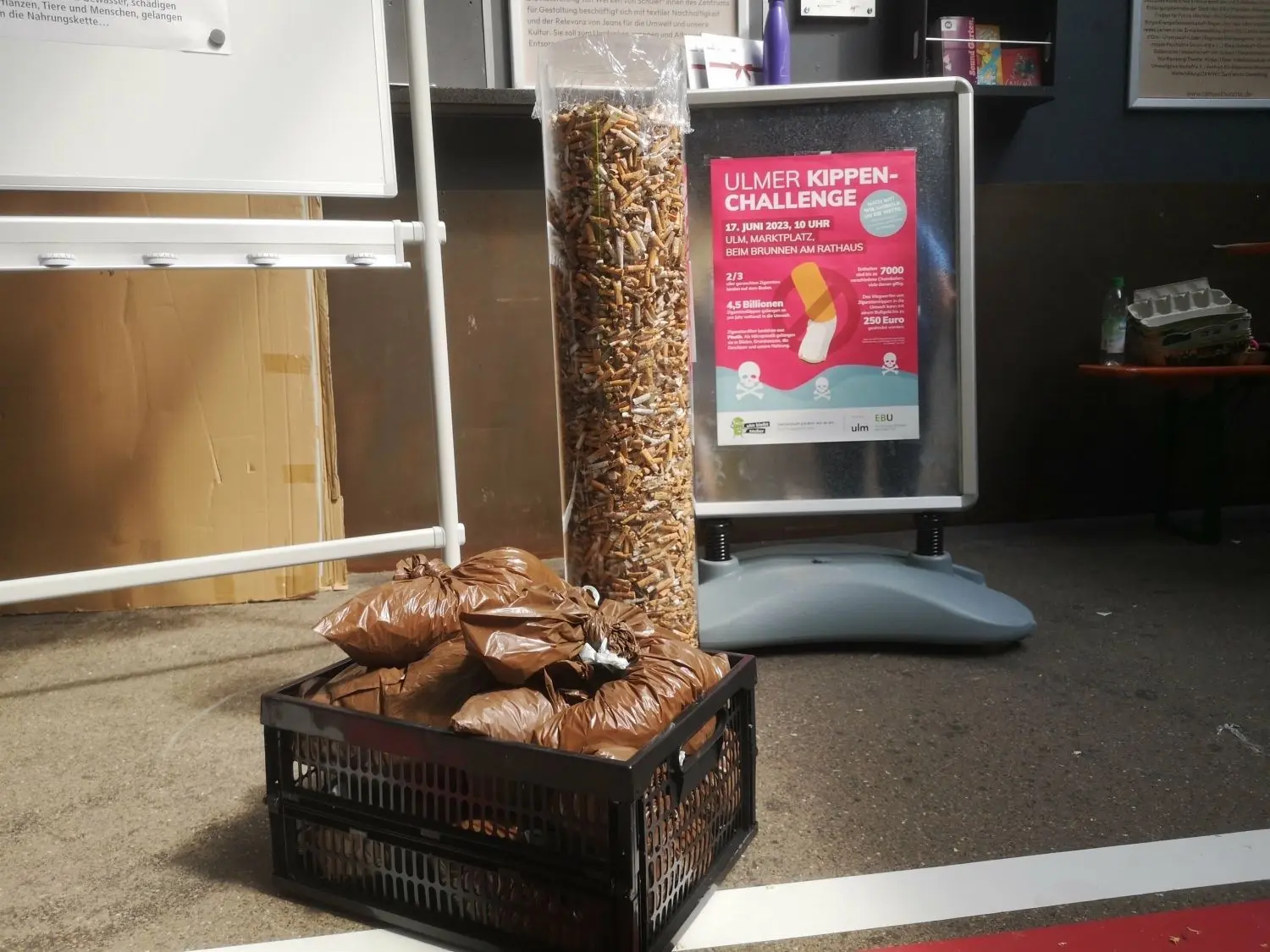 Das Ergebnis: 5,3 Kilogramm Kippen. Das sind rund 26 500 Stück.⇥