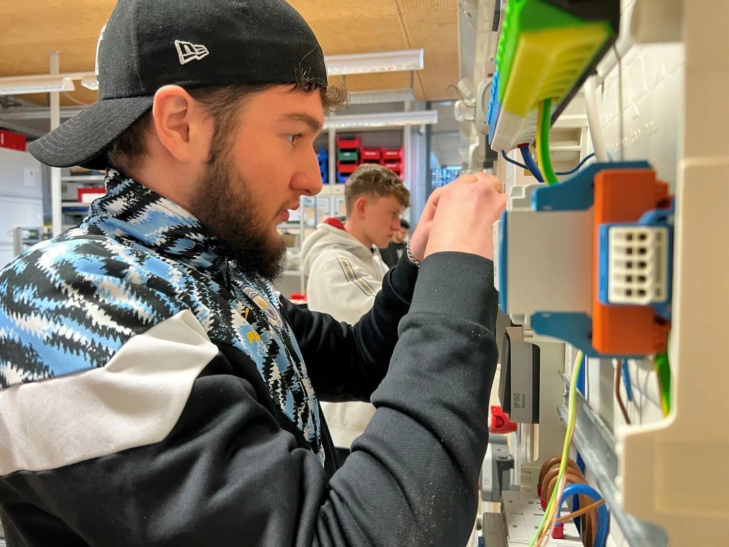 Am Freitag haben Schüler der PMHS auf einem Berufsinformationstag anderen jungen Menschen gezeigt, wie vielfältig die Wege sind, die in die Arbeitswelt hineinführen.⇥