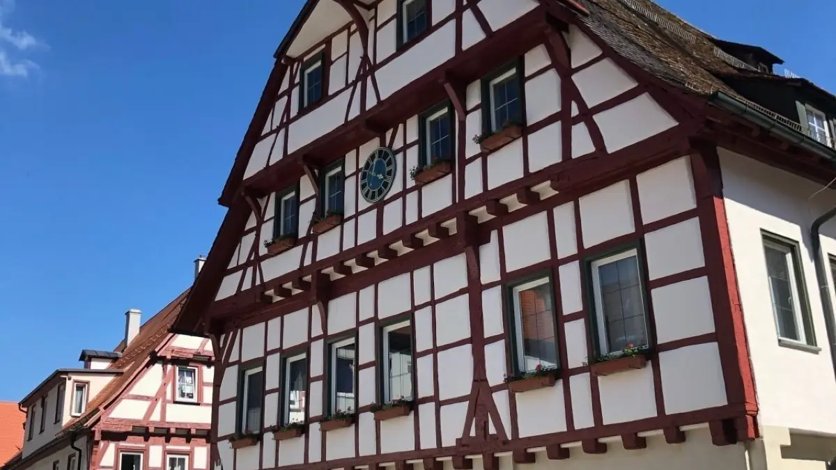 Kontrovers hat der Gemeinderat über das Machtgefüge im Blaubeurer Rathaus diskutiert.⇥