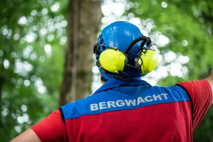 Kletterer stürzt beim Freizeitcamp ab