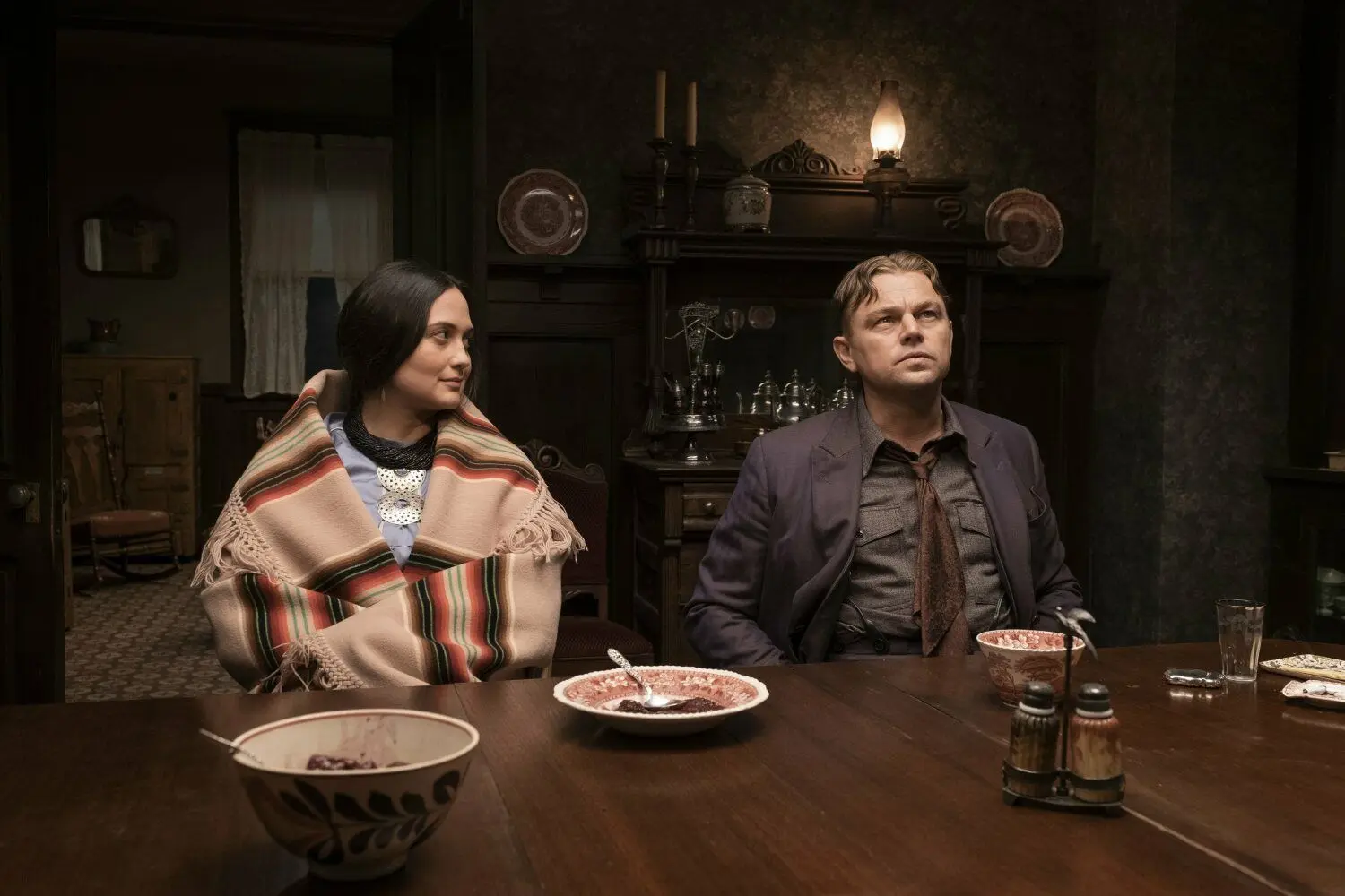 Lily Gladstone und Leonardo DiCaprio in Martin Scorseses Film „Killers of the Flower Moon“, demnächst bei Apple. ⇥