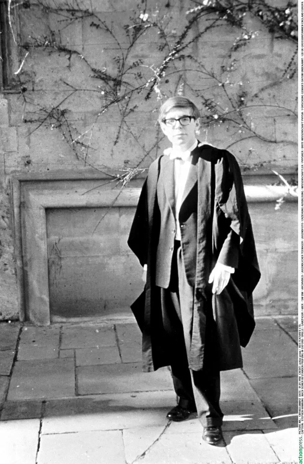 Hawking nach dem Physikexa­men in Oxford. ⇥