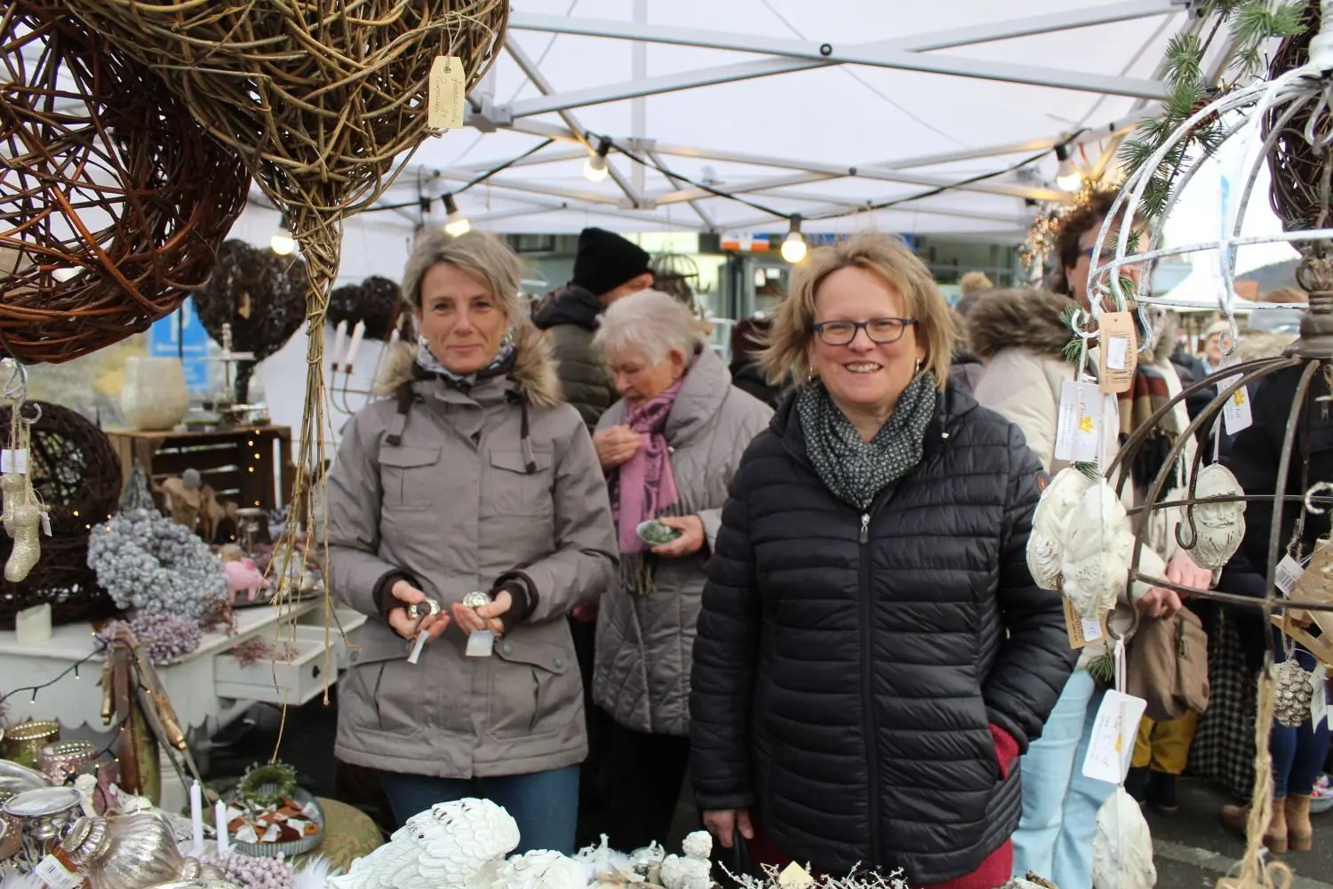 Fündig geworden? Originelle Geschenkideen fanden sich an den Ständen zuhauf.