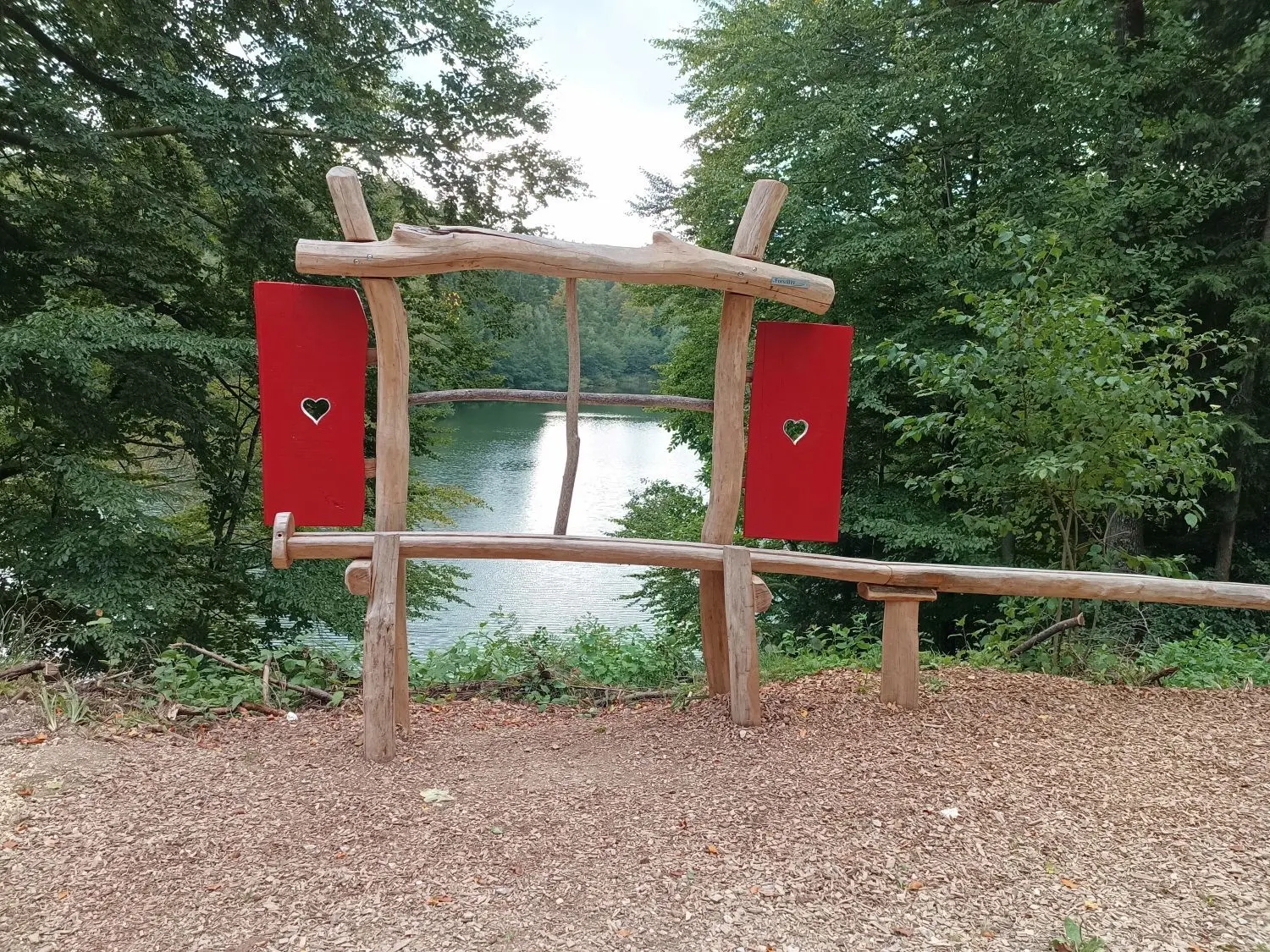 Die Polizei muss nun klären, welches Motiv es für den Vandalismus gibt.