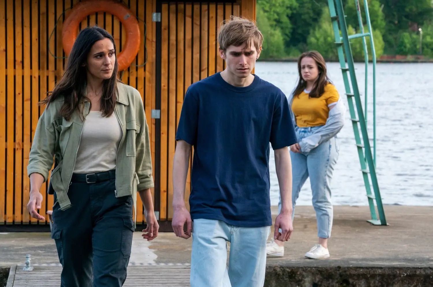 Jenseits Der Spree Zwischen Den Welten