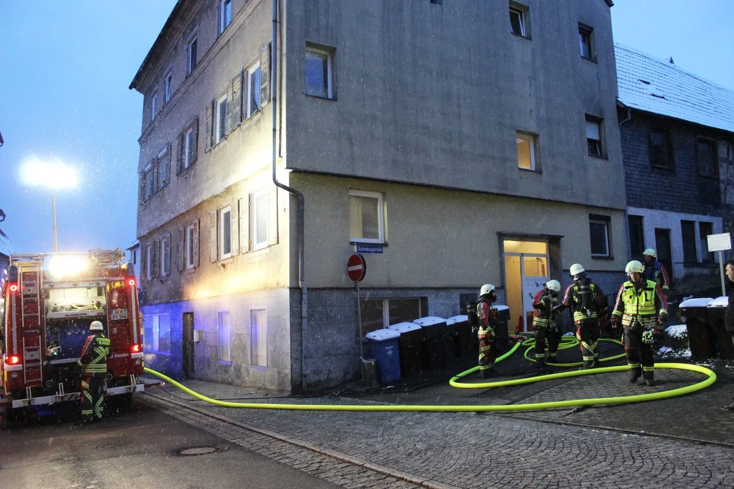 Probleme mit dem Kaminabzug könnten ursächlich für den verrauchten Heizraum in der Gutenbergstraße im Herzen der Hechinger Altstadt gewesen sein.⇥