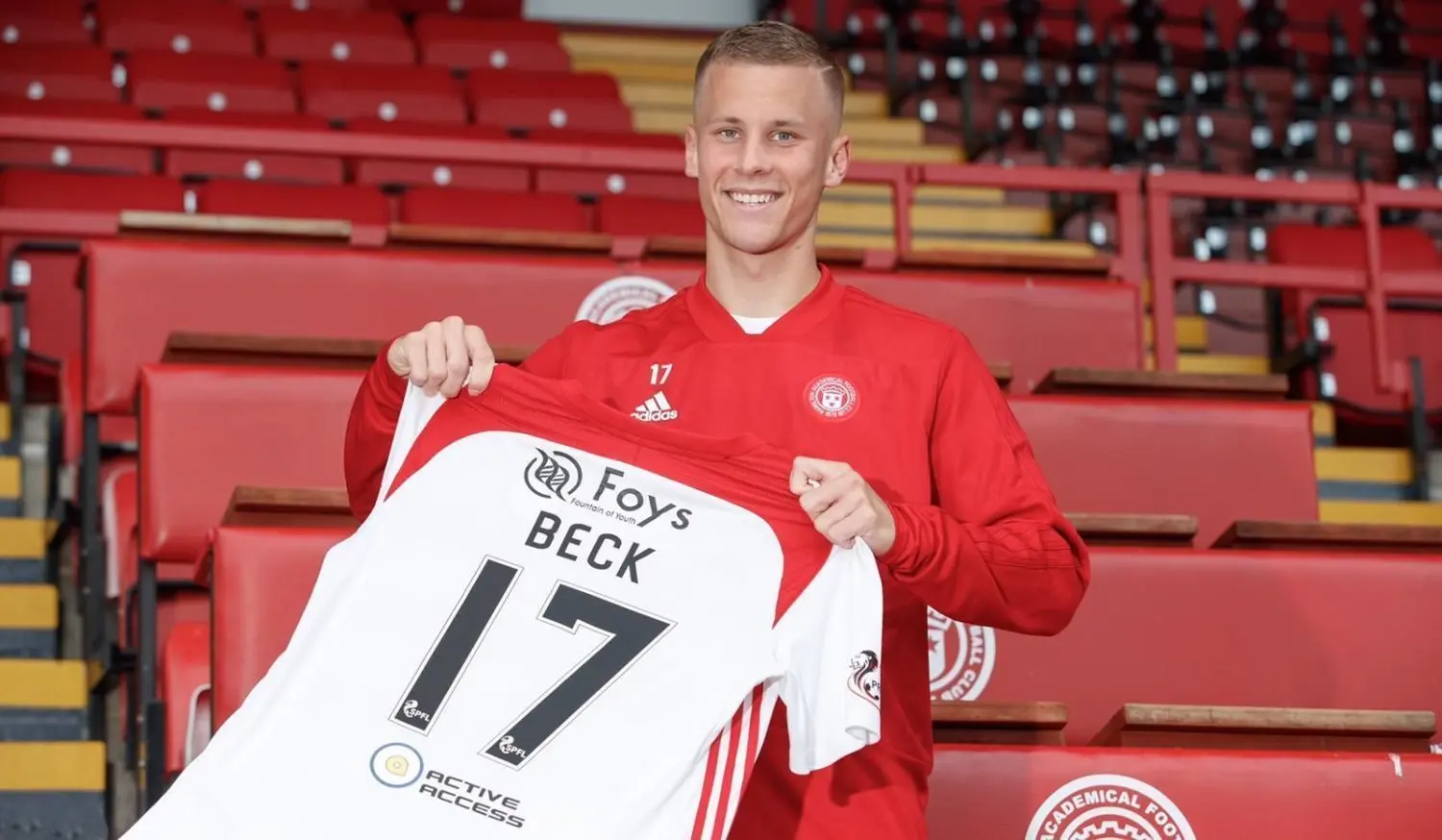 Aus Schottland nach Ulm: Adrian Beck kehrt zurück an die Donau. ⇥