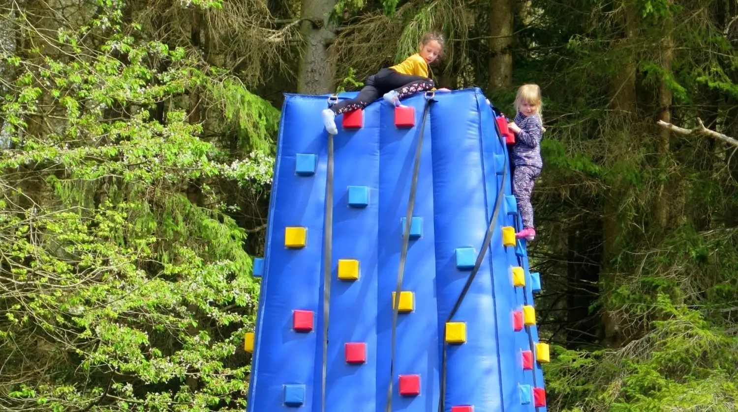 Der Kletterturm gehört zu den neuen Attraktionen.