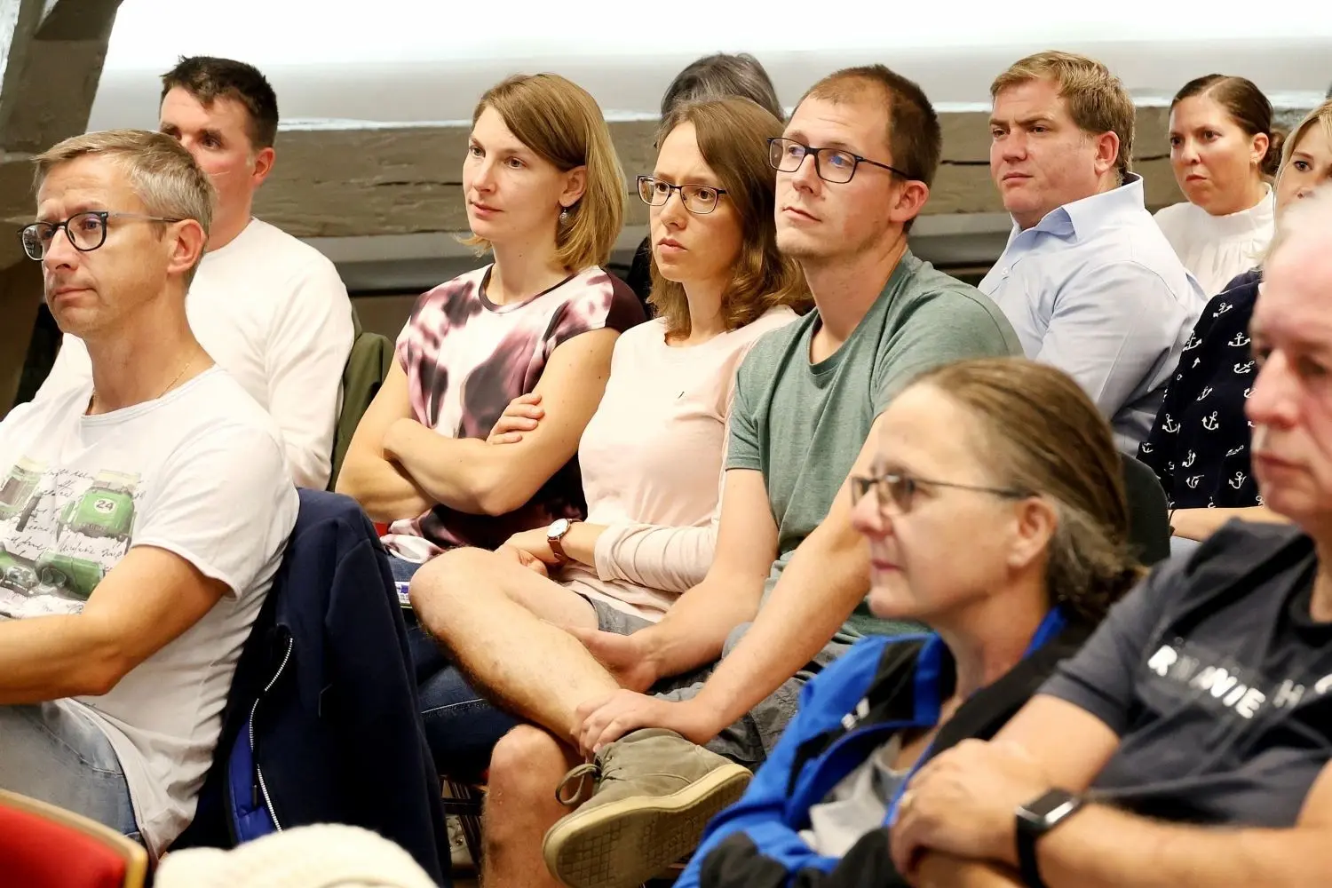 Besucher im Erhard-Eppler-Saal⇥