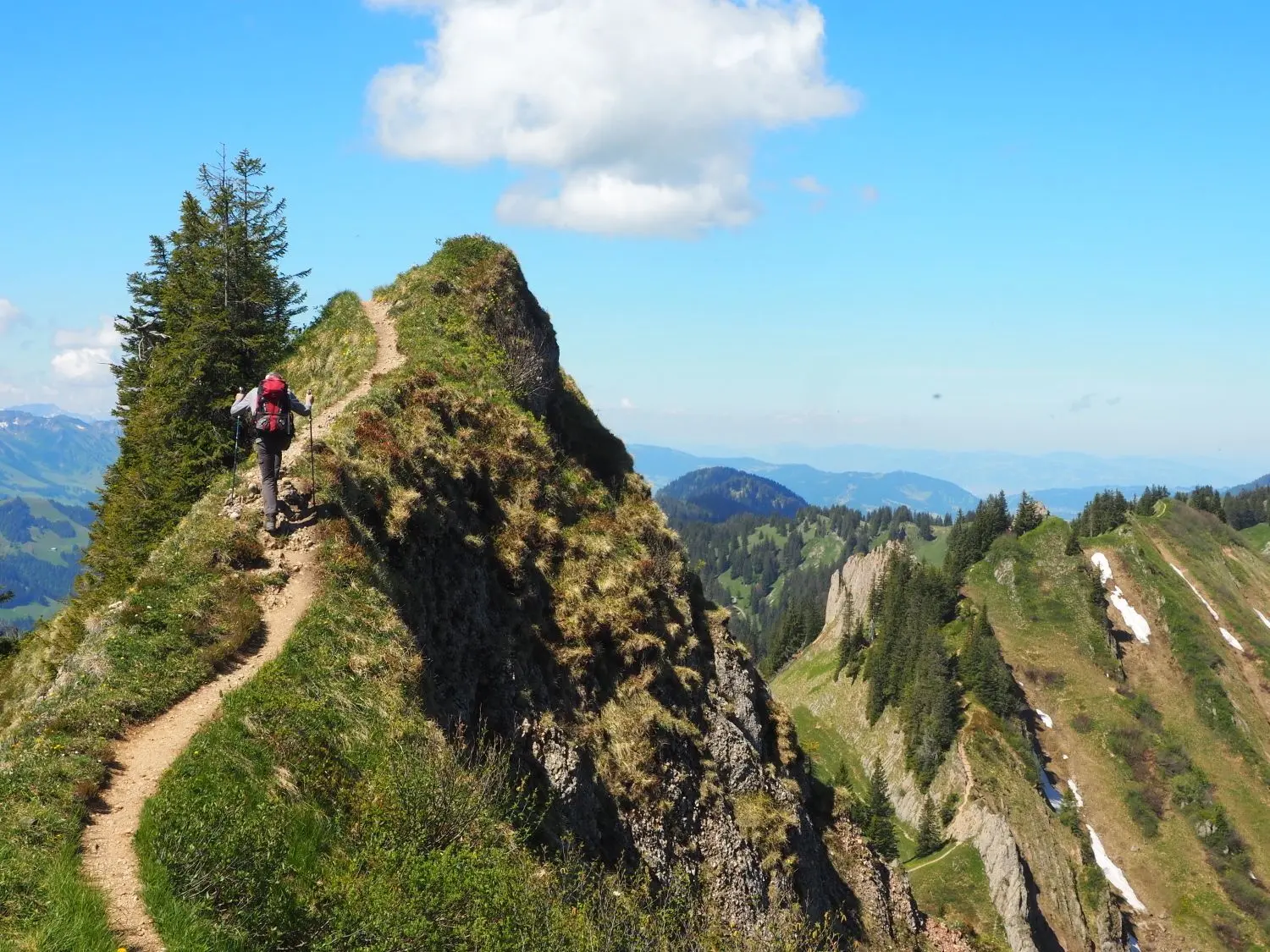 Begehrtes Ziel Allgäuer Alpen: der schmale Grat zwischen Siplinger Kopf und Heidenkopf.