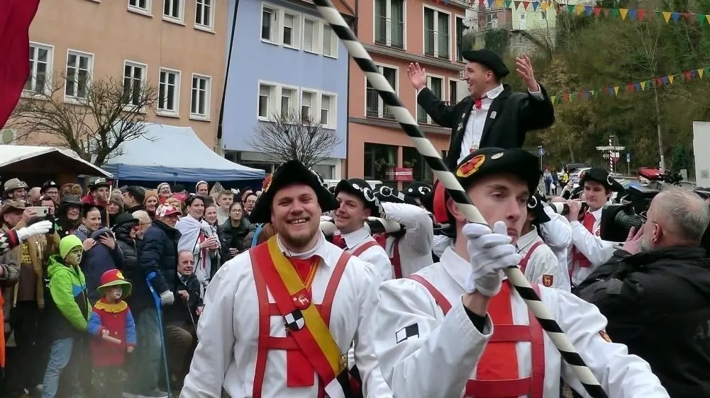 Eine Ehre für den Haigerlocher Ratschreiber Elias Bader: Er wurde auf die Sigmaringer Bräutelstange genommen.