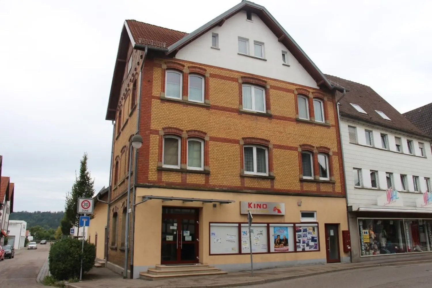 Im Kino in der Karlstraße wird nun mit Hochdruck gearbeitet.