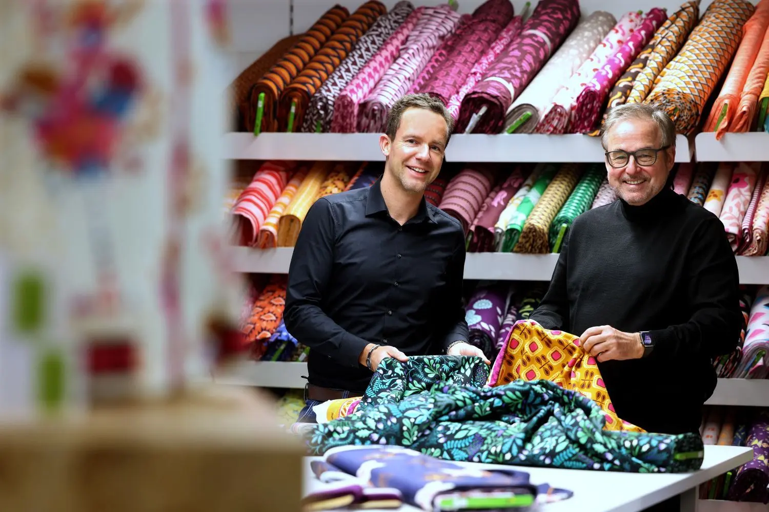 Die beiden Unternehmenslenker von Albstoffe, Tobias und Fritz Renz.  ⇥