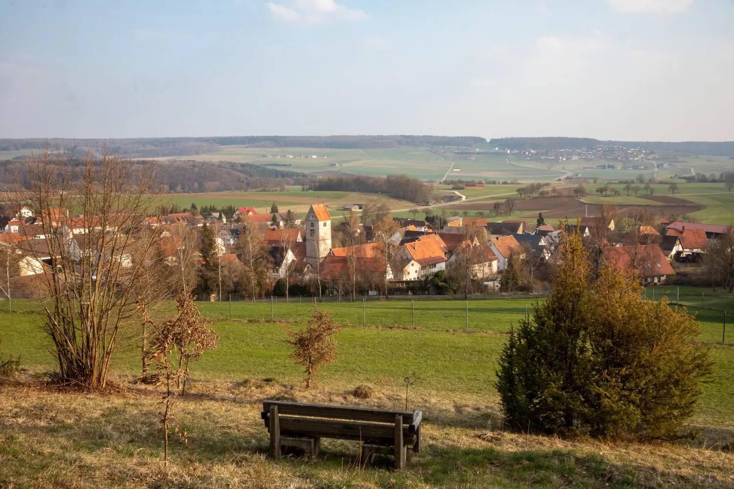 Für den einen malerisch, für den anderen erholsam, für den nächsten friedlich: Die Alb, hier Granheim, hat viele Gesichter, die die SWP Ehingen in ihrer neuen Serie zeigen möchte.⇥