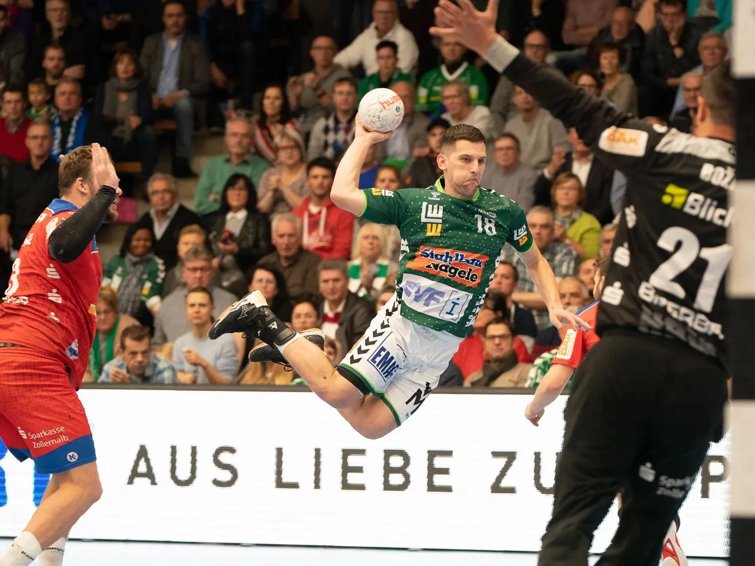 Frisch-Auf-Spielmacher Josip Peric ist wieder in Vollbesitz seiner Kräfte und kann im Spiel gegen Melsungen mitwirken. Ihn hatten Knieprobleme geplagt. ⇥