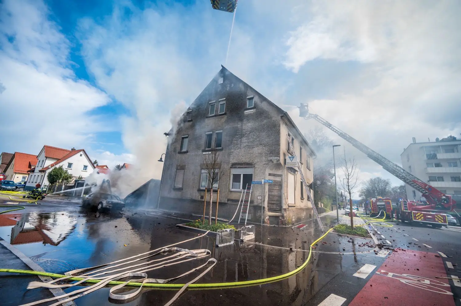 Großbrand in einem Eislinger Wohngebiet.