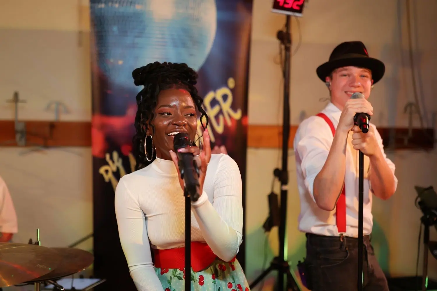 Die Besucherinnen und Besucher genossen bis weit nach Mitternacht ein abwechslungsreiches Musikprogramm in der Vöhlinstadt.