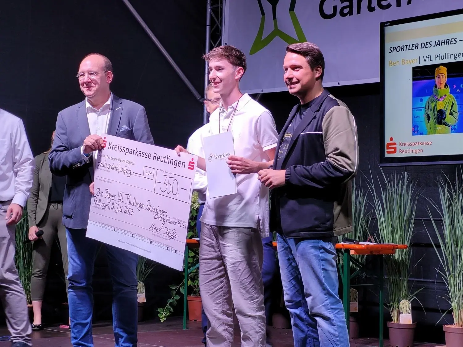Sportler des Jahres im Sportkreis Reutlingen wurde Ben Bayer, der Skispringer des VfL Pfullingen.⇥