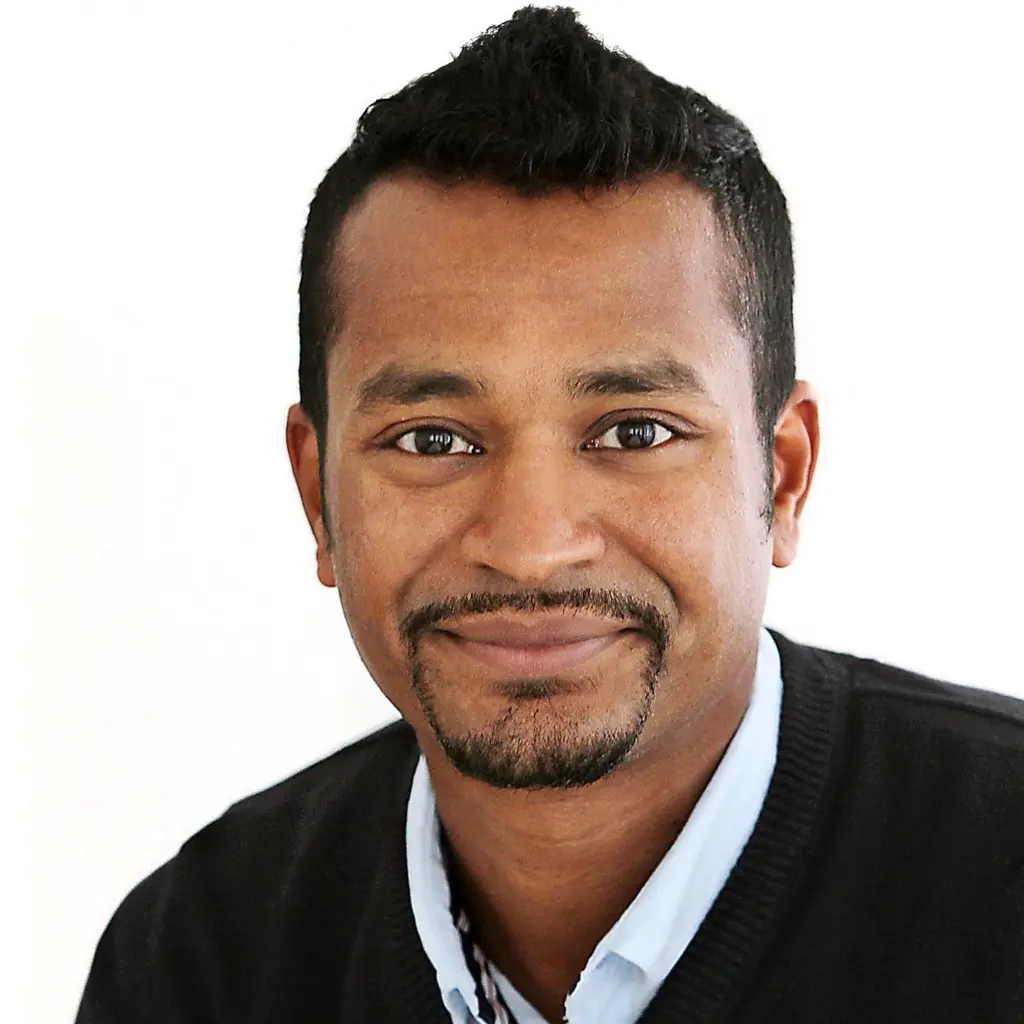 Bild des Autors bzw. der Autorin Thumilan Selvakumaran