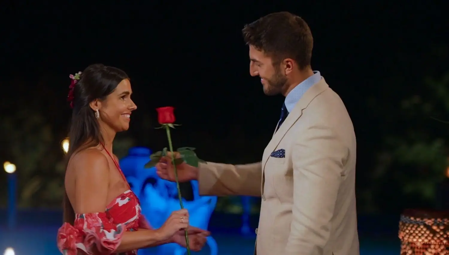 Es ist wieder einmal die letzte Rose, über die sich Lissy freuen darf.