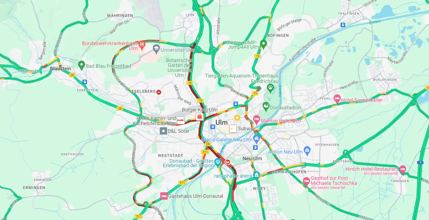 Die B10 durch Ulm ist am Dienstagnachmittag dicht.