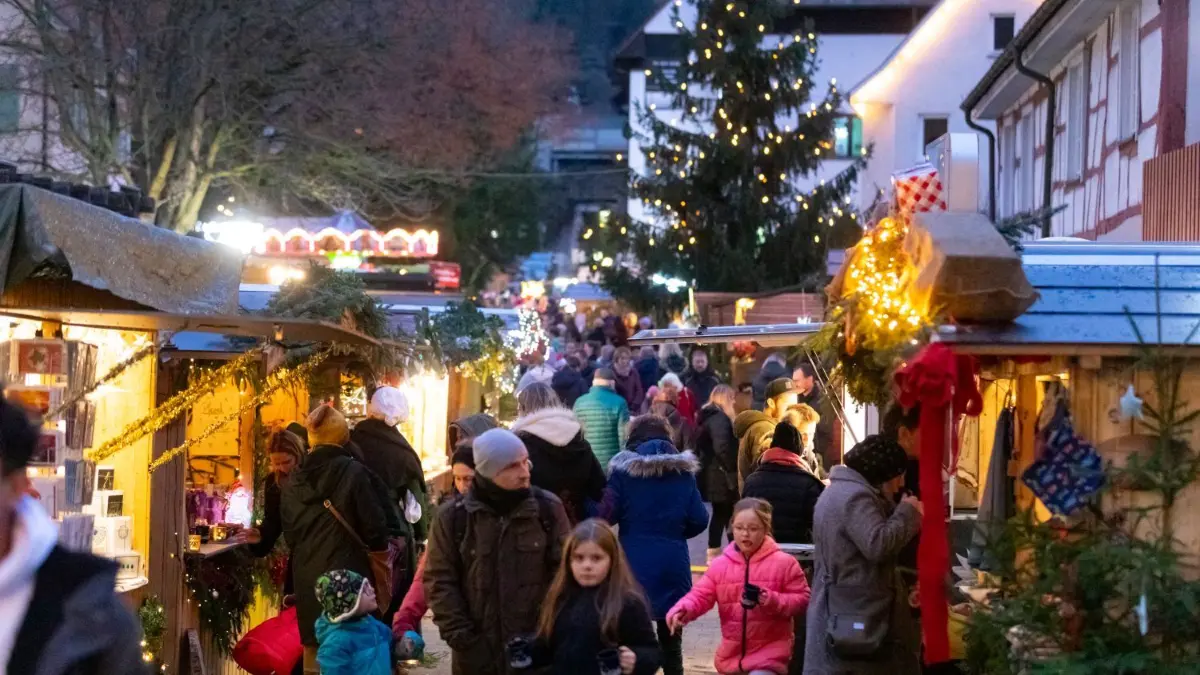 Der Geislinger Weihnachtsmarkt dauert bis einschließlich Sonntag, 17. Dezember.
Geislinger Weihnachtsmarkt 2023 -