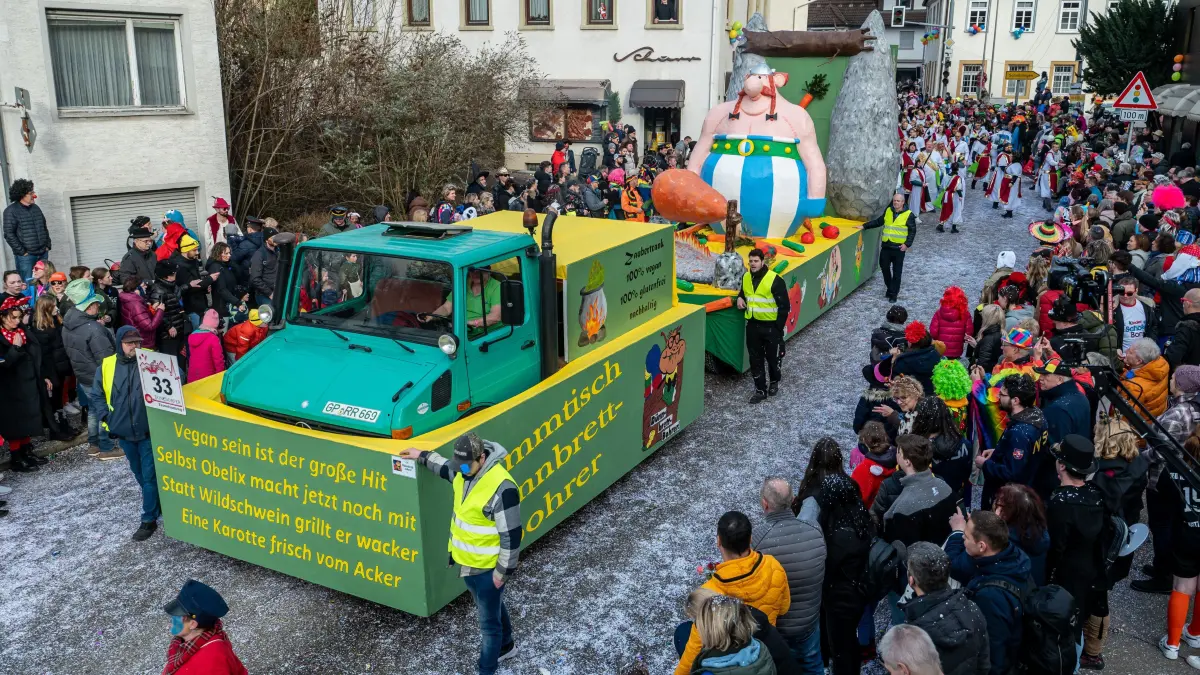 Höhepunkt der Fasnet in Donzdorf: der große Umzug