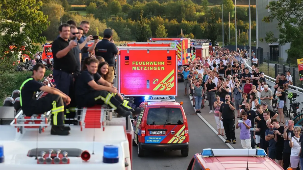 Umzug Feuerwehr neue Feuerwache
Umzug Feuerwehr neue Feuerwache
